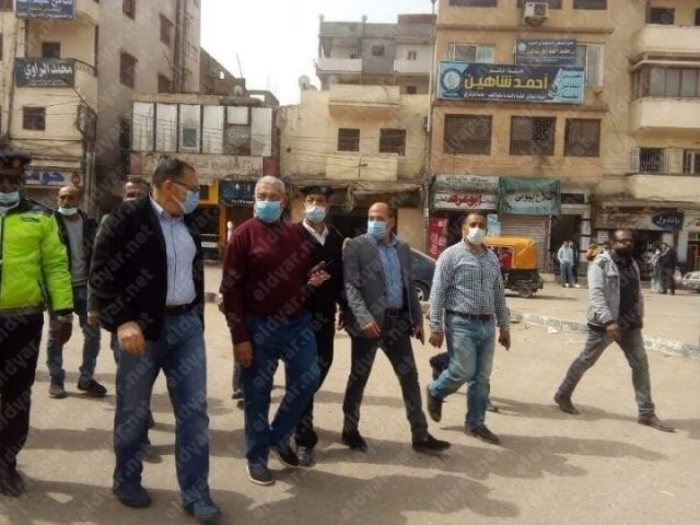 محافظ الشرقية يتفقد سير العمل داخل مدينة بلبيس