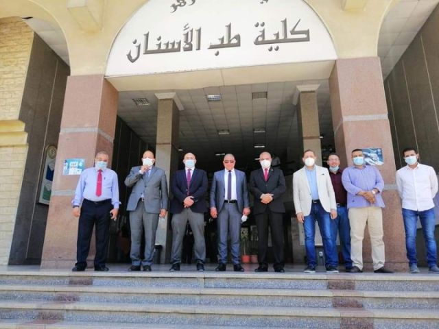 رئيس جامعة الأزهر يتفقد كلية طب الأسنان بنين بالقاهرة