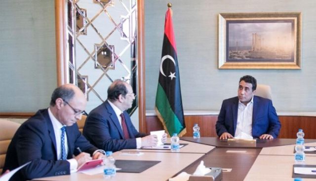 رئيس المجلس الرئاسي الليبي و اللواء عباس كامل