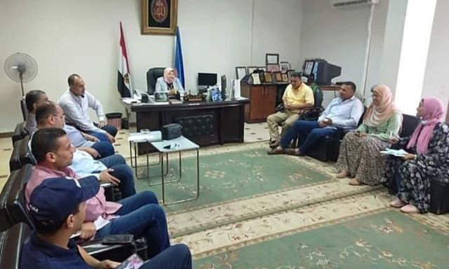 خلال الاجتماع