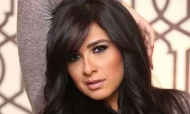 ياسمين عبدالعزيز