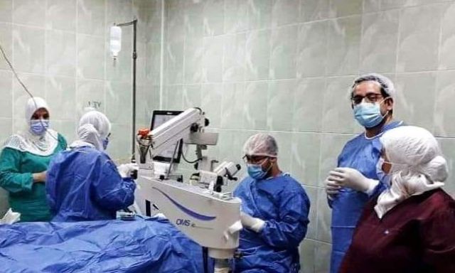 الفريق الطبي يجرى 45 عملية مياة بيضاء بمستشفى الرمد بدمنهور