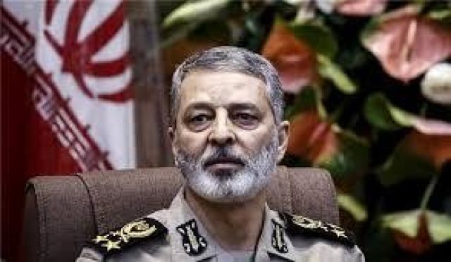 قائد الجيش الايراني