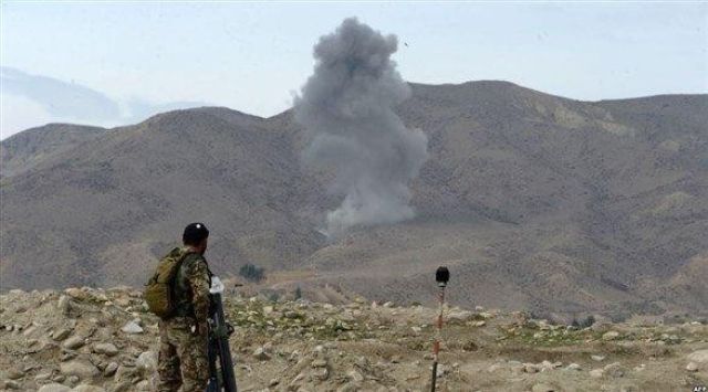آثار القصف الجوي الافغاني