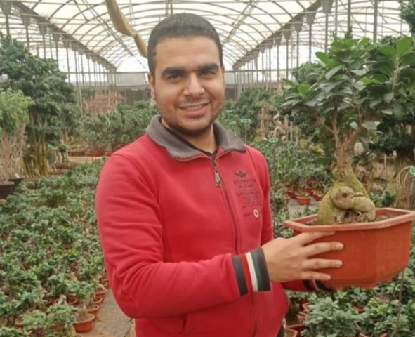 احمد جابر صيام مؤسس مبادرة سطح أخضر