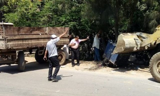 صور .. رفع 13طن قمامة ومخلفات بقرى مركز بدر