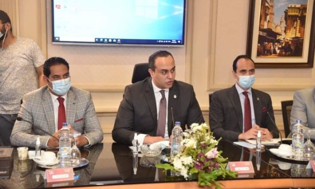 تعاون الهيئة العربية للتصنيع والهيئة العامة للرعاية الصحية لتطوير وتحديث ورقمنة الوحدات الصحية