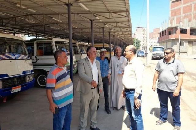 الدكتور ياسر الجندي يتابع  نقل موقف الدبايبه طنبشا إلي الموقف الجديد ببركة السبع