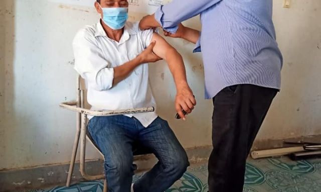 «إبراهيم»يتابع عمل الفرق المتنقلة لتطعيم لقاح كورونا بقرى الدلنجات