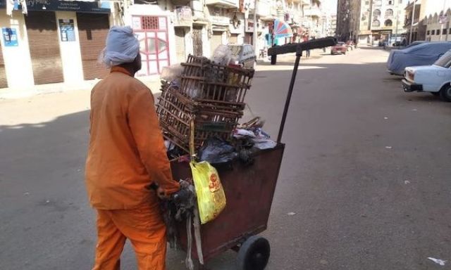متابعة حملة النظافة اليومية بمركز دمنهور