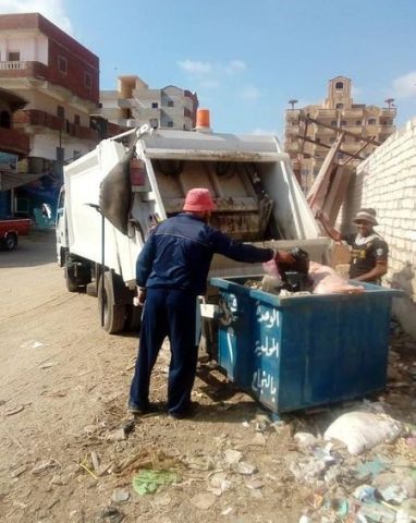 رفع 13 طن قمامة بقرية النجاح فى مركز بدر