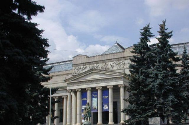 تعرف على «متحف بوشكين»الذي زاره وزير السياحة في روسيا