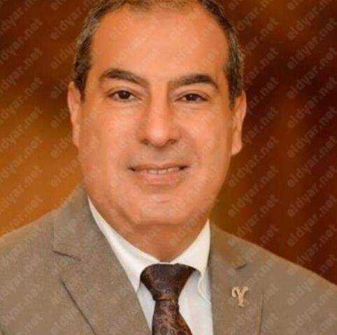 رئيس معهد بحوث البترول دكتور ياسر مصطفي