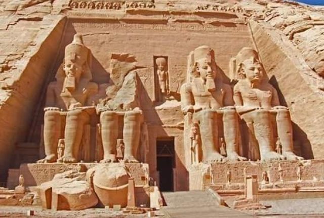 22 أكتوبر.. إشراقة الشمس على معبد أبوسمبل أسطورة حقيقية