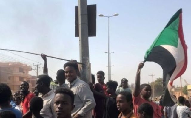 احتجاجات شعبية السودان