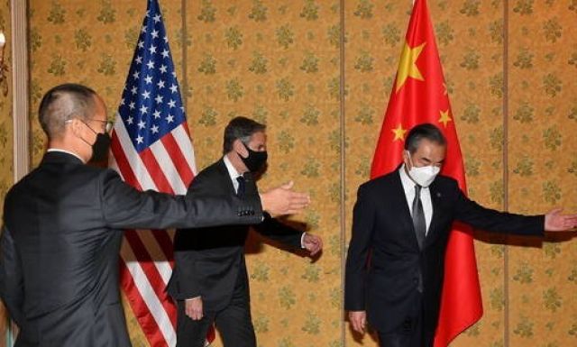 وزير الخارجية الأمريكي و نظيره الصيني