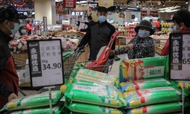 شراء المواد الغذائية في الصين