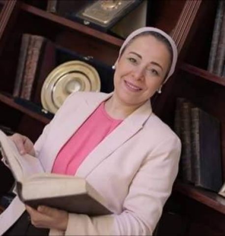 نهاد ابو القمصان: تصريحات السيسى تنصف المرأة ونحتاج لتدخله شخصيا في قانون الأسرة